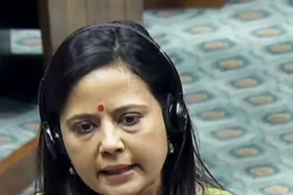 Kalyan Banerjee Vs Mahua Moitra महिला सांसद पर 'सुअर' टिप्पणी
